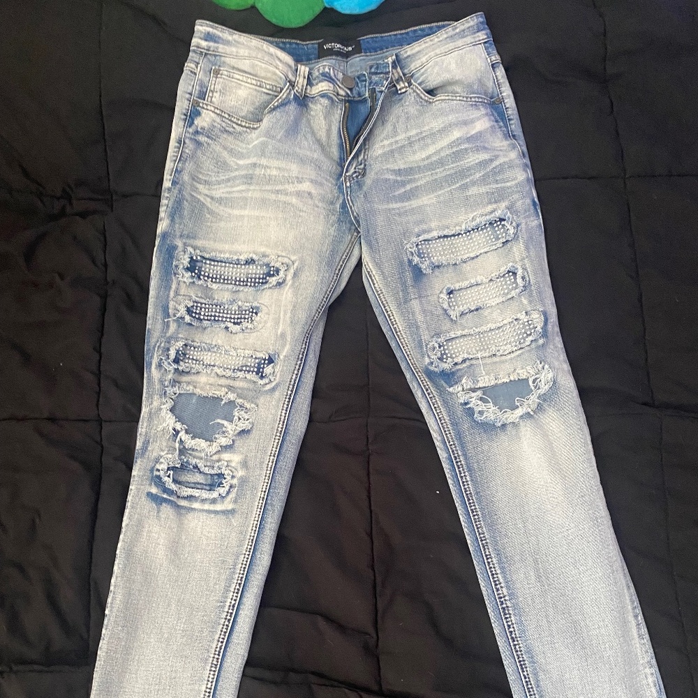 Victorious pants